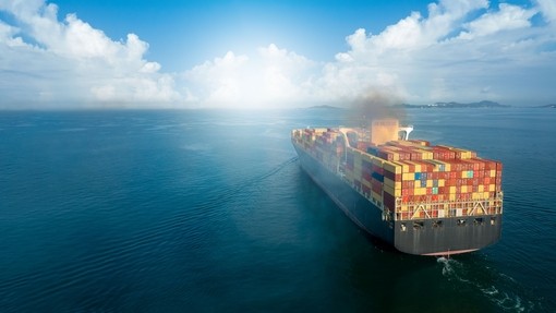 Shipping_carbon_emissions_cargo_ship